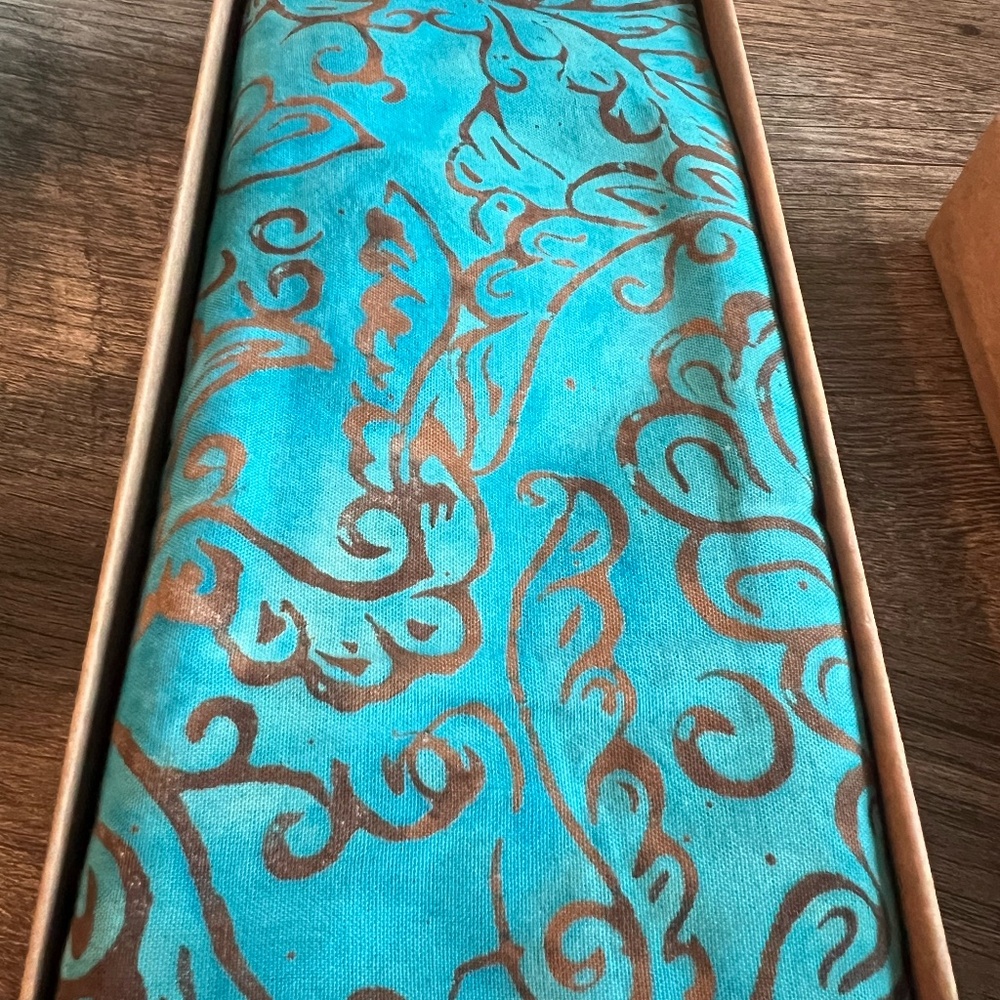 Batik Bali Sarong, Blue and Gold - Picture 2 of 7